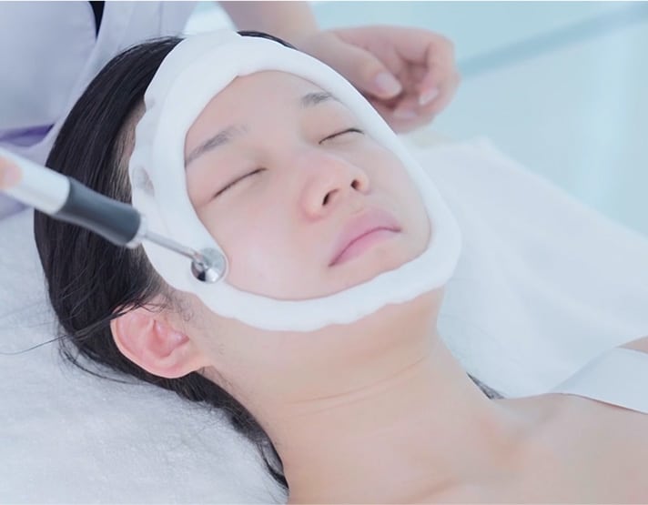 The First Quantum Ultra-Micro Hydrogen Antioxidant Treatment for Unmatched Skin Rejuvenation!